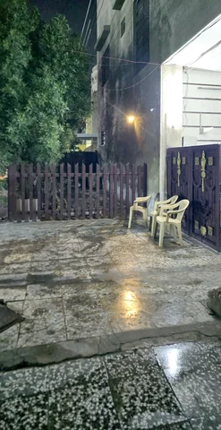 عقار وحدتين سكن بيت مع مشتمل للبيع