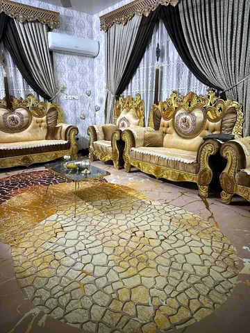 عمارة للبيع – كرادة داخل