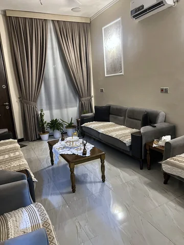 بيت للبيع كم ساره قرب شقق الظباط