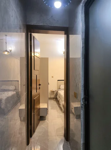 للبيع بيت في شارع فلسطين المهندسين مساحته 50م بناء حديث يتكون من طابقين معزولات