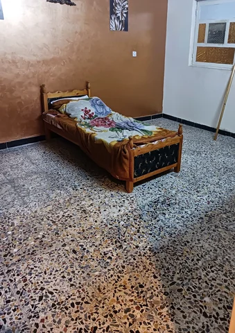 شقه للبيع داخل المجمع الفلسطيني