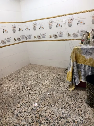 شقه للبيع داخل المجمع الفلسطيني